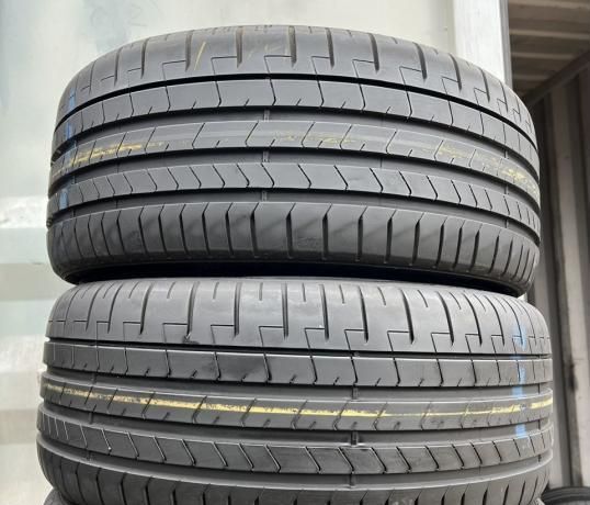 Pirelli P Zero PZ4 235/50 R19