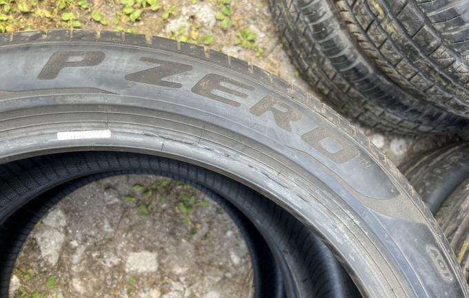 Pirelli P Zero PZ4 285/40 R21