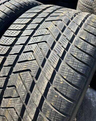 Pirelli Scorpion Winter 325/35 R22