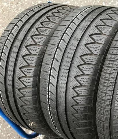 Michelin Pilot Alpin PA3 215/55 R16