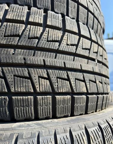 Bridgestone Blizzak Revo2 225/55 R17