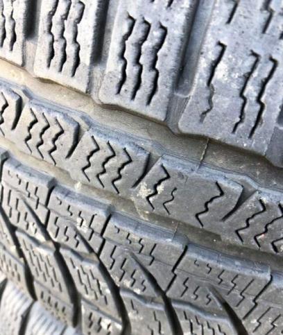 Nokian Tyres WR A4 225/55 R17