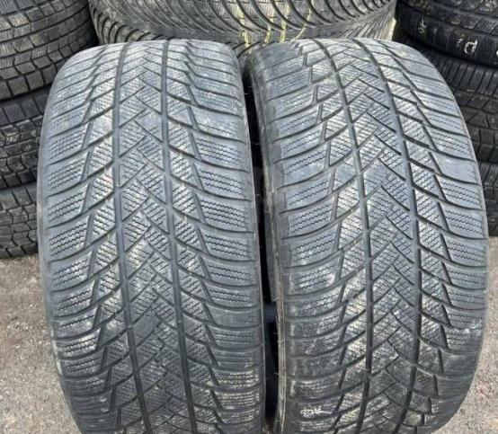 Bridgestone Blizzak LM-001 255/40 R20