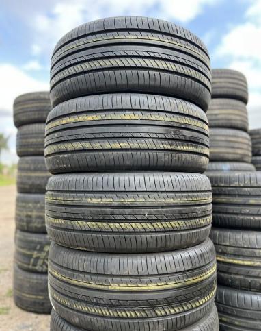 Yokohama Advan dB V552 255/45 R18