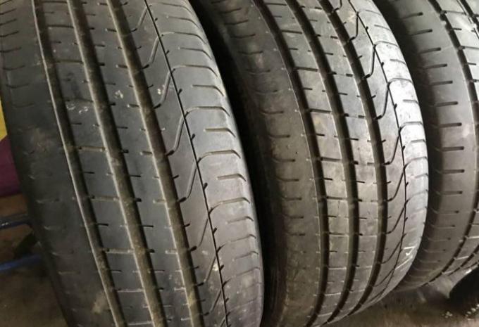 Pirelli P Zero 225/35 R19