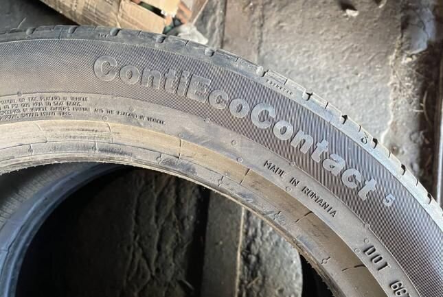 Continental ContiEcoContact 5 215/60 R17