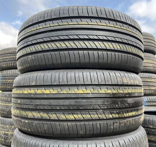 Yokohama Advan dB V552 255/45 R18