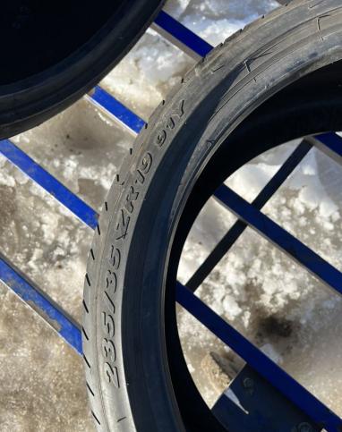 Pirelli P Zero 235/35 R19