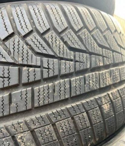 Hankook Winter I'Cept Evo2 W320B 225/50 R17