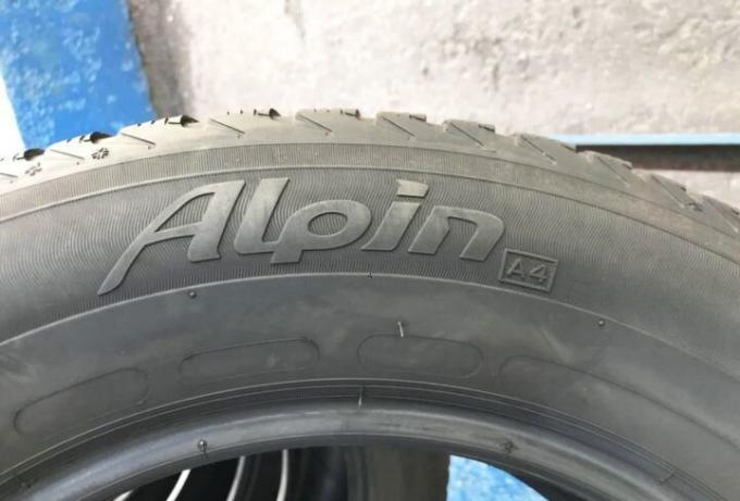 Michelin Alpin 4 195/55 R16