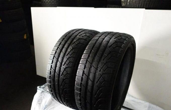 Pirelli Winter Sottozero 240 Serie II 235/50 R18