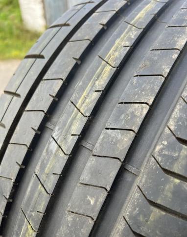 Pirelli P Zero PZ4 275/45 R21