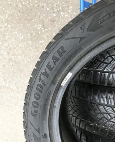 Goodyear UltraGrip Performance 225/45 R17