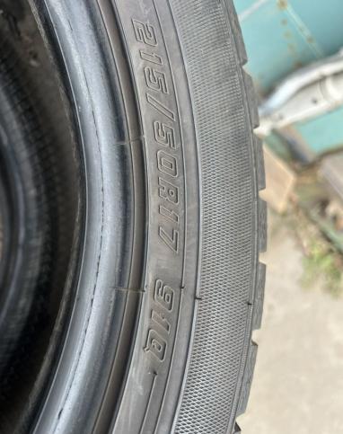 Goodyear Ice Navi 7 215/50 R17