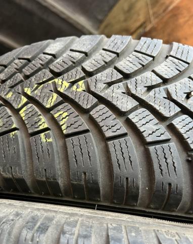 Falken Eurowinter HS01 215/65 R16