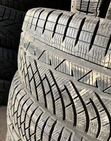 Michelin Pilot Alpin 4 225/55 R18