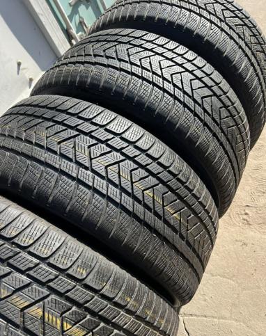 Pirelli Scorpion Winter 275/45 R21