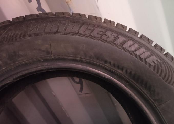 Bridgestone Blizzak Revo2 175/65 R14