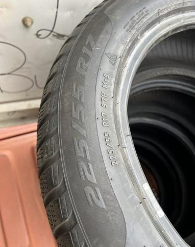 Pirelli Winter Sottozero 3 225/55 R17