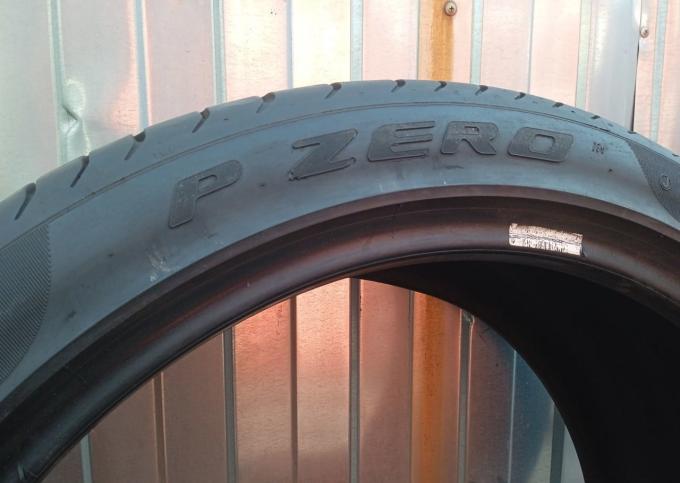 Pirelli P Zero 245/40 R19