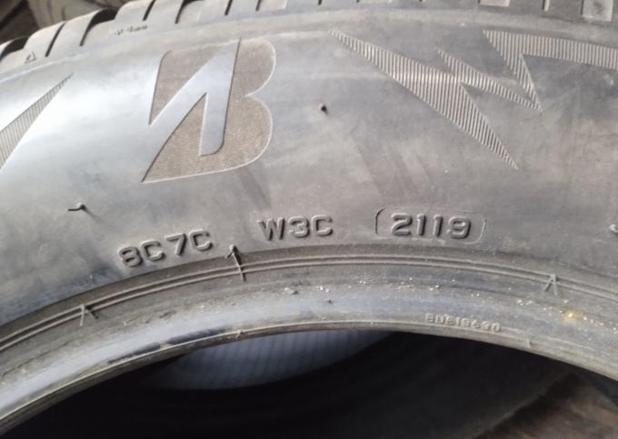 Bridgestone Blizzak LM-005 235/55 R18