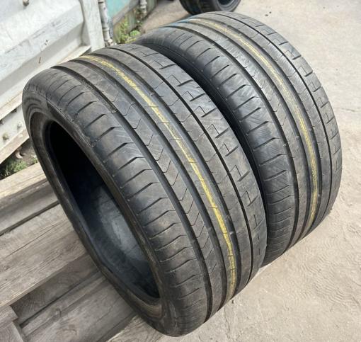 Pirelli P Zero PZ4 245/40 R18