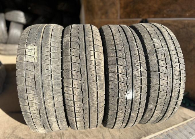 Bridgestone Blizzak Revo GZ 205/55 R17