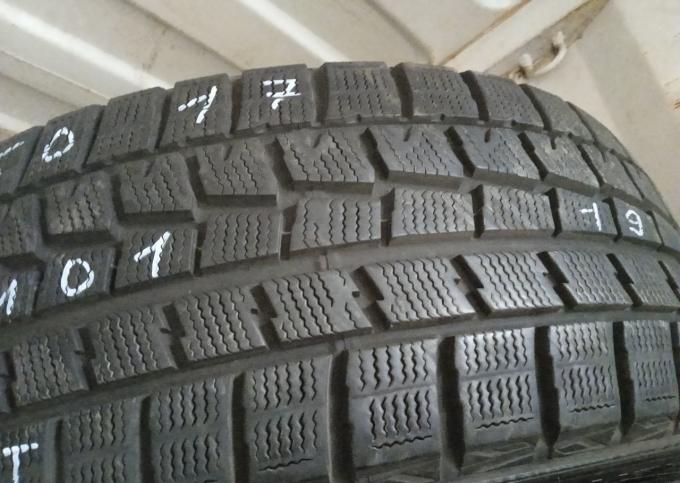 Dunlop Winter Maxx WM01 215/50 R17