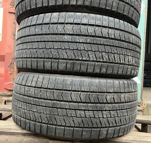 Bridgestone Blizzak VRX2 245/50 R18