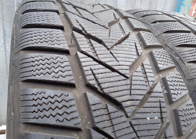 Vredestein Wintrac Xtreme S 215/60 R16