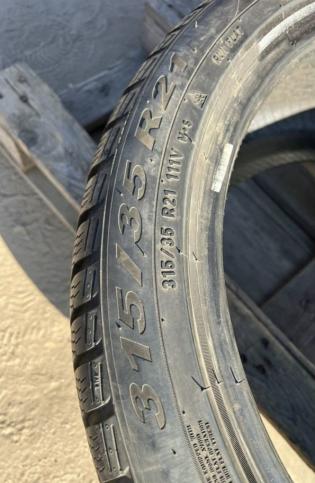 Pirelli Scorpion Winter 315/35 R21