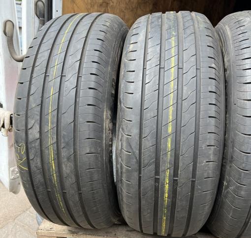 Goodyear EfficientGrip 2 SUV 275/60 R20