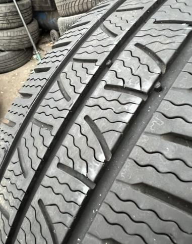 Pirelli Carrier Winter 215/65 R16C