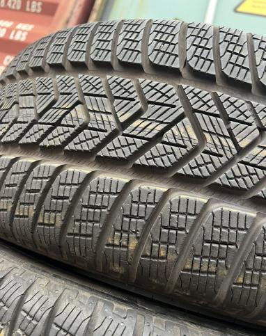 Pirelli Scorpion Winter 255/40 R21