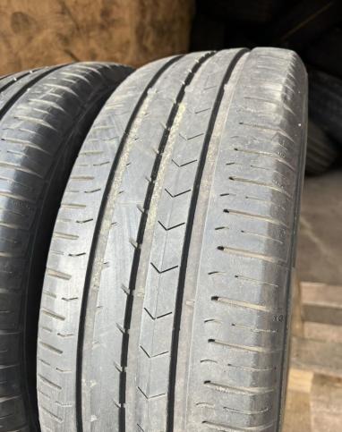 Continental ContiPremiumContact 5 215/65 R16