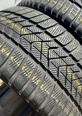 Pirelli Winter Sottozero 3 255/35 R21