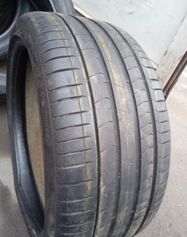 Pirelli P Zero PZ4 275/35 R21