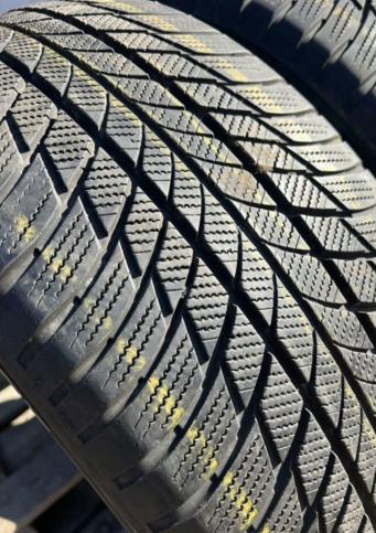 Bridgestone Blizzak LM-001 245/50 R19