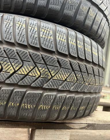 Pirelli Winter Sottozero 3 235/35 R20