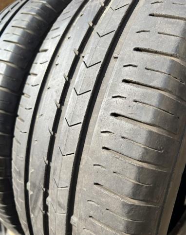 Continental ContiPremiumContact 5 215/65 R16