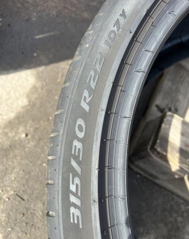 Pirelli P Zero PZ4 315/30 R22