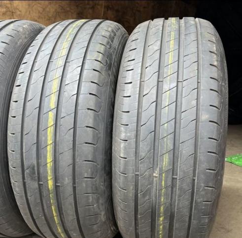 Goodyear EfficientGrip 2 SUV 275/60 R20