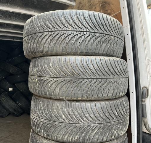 Goodyear Vector 4Seasons Gen-2 235/55 R17