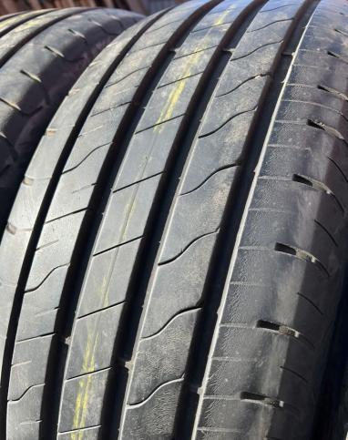 Goodyear EfficientGrip 2 SUV 275/60 R20