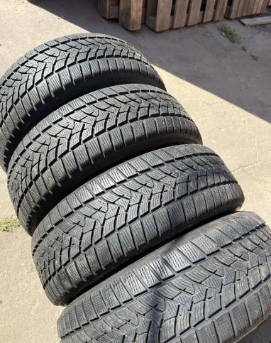 Dunlop Winter Sport 5 SUV 215/60 R17