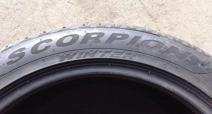 Pirelli Scorpion Winter 295/40 R20