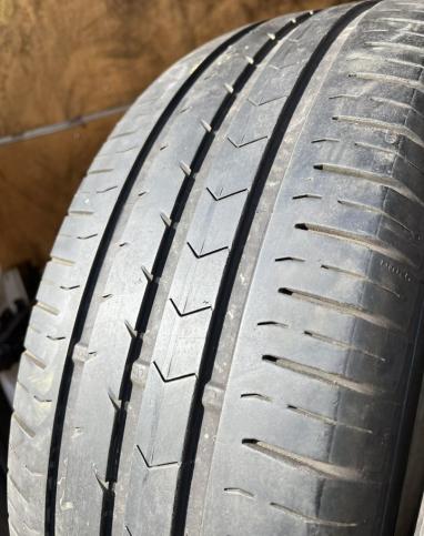 Continental ContiPremiumContact 5 215/65 R16