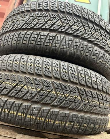 Pirelli Scorpion Winter 255/40 R21