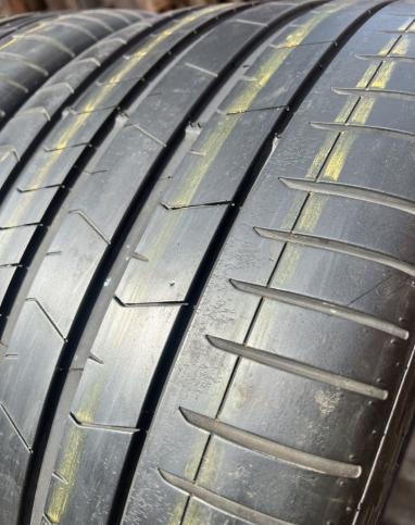 Pirelli P Zero PZ4 315/30 R22