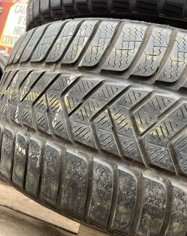 Pirelli Winter Sottozero 3 275/35 R21